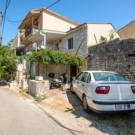 Porto Saint Stephanos Apartment *