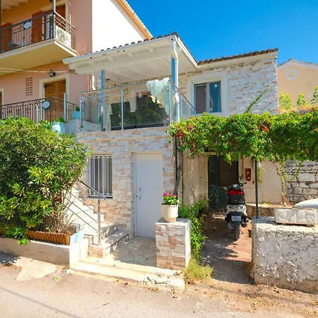 Porto Saint Stephanos Agios Stefanos (Thinali)